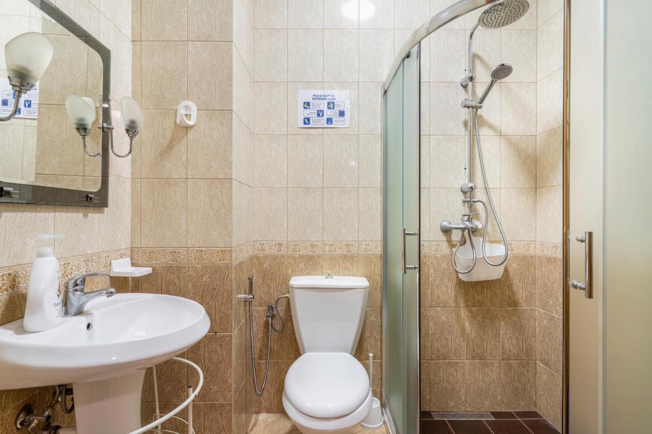 טיראנה Hostel Nena Semi מראה חיצוני תמונה